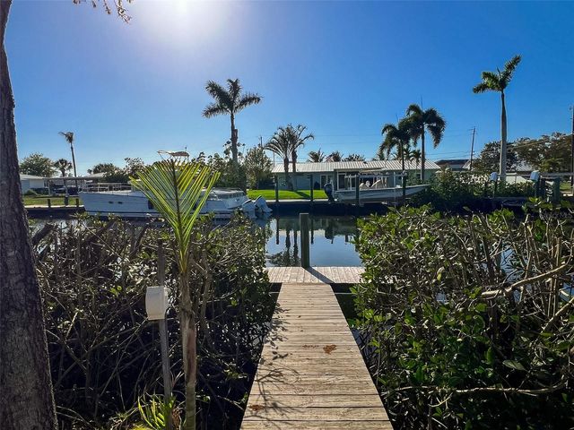 907 22ND AVENUE W, Palmetto, FL 34221