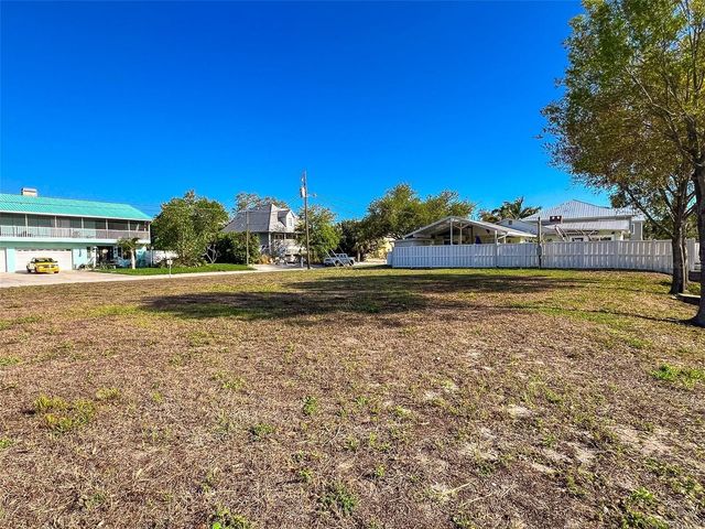 907 22ND AVENUE W, Palmetto, FL 34221