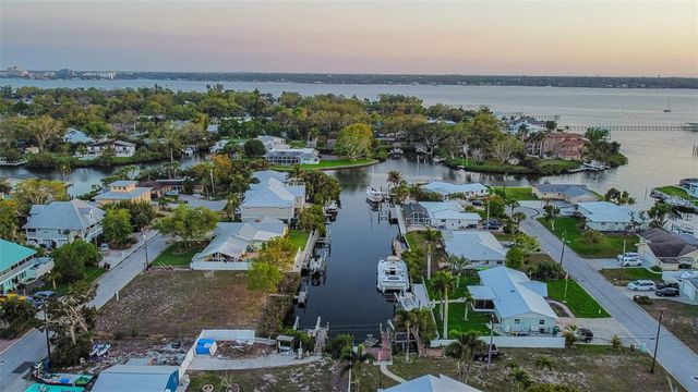 907 22ND AVENUE W, Palmetto, FL 34221