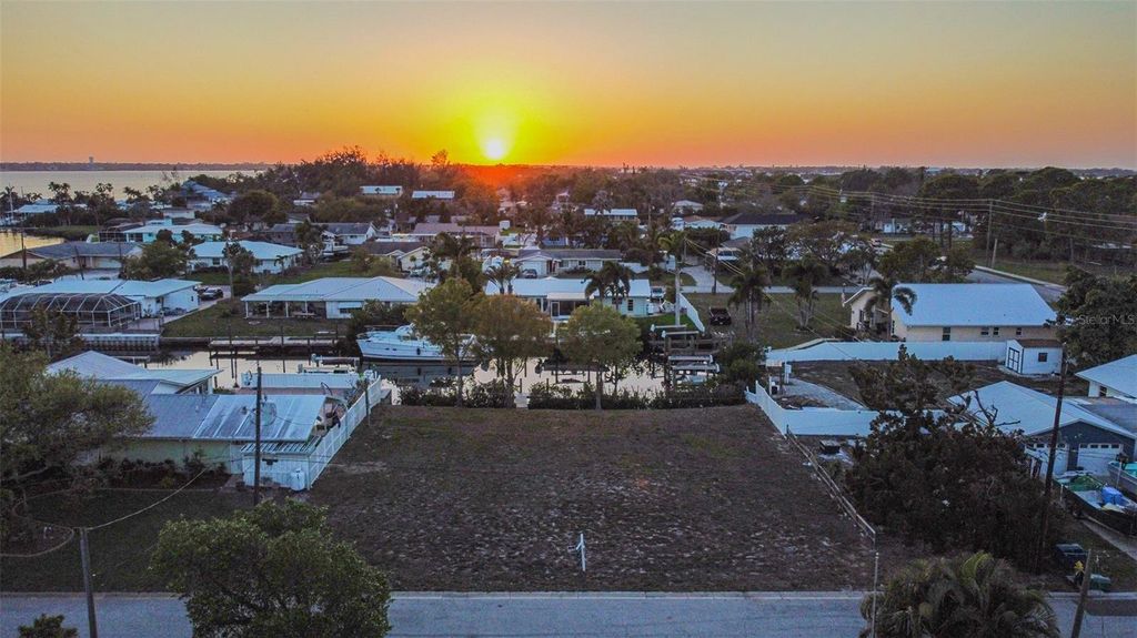 907 22ND AVENUE W, Palmetto, FL 34221