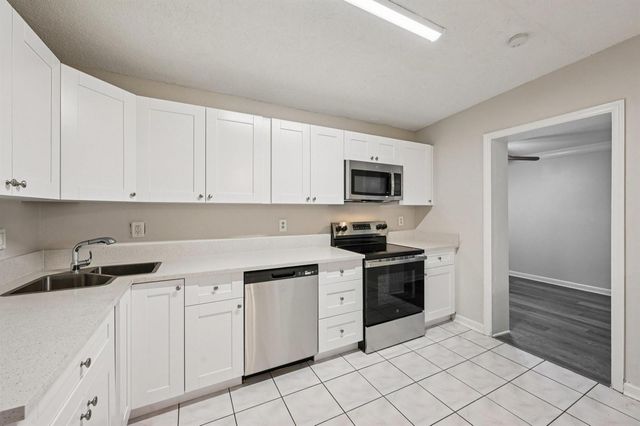 5618 Cinnamon Drive, West Palm Beach, FL 33415