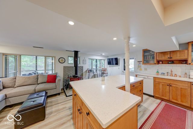7254 Halibut Drive, Nineveh, IN 46164