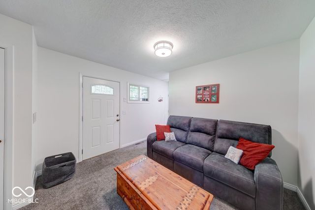 7254 Halibut Drive, Nineveh, IN 46164