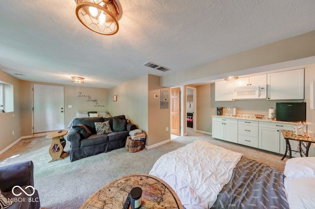 7254 Halibut Drive, Nineveh, IN 46164