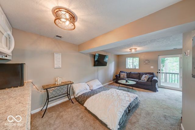 7254 Halibut Drive, Nineveh, IN 46164