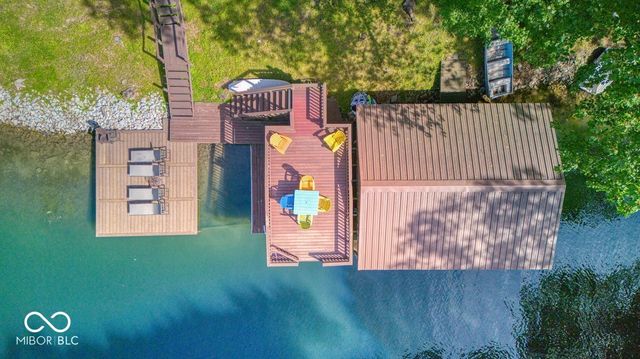 7254 Halibut Drive, Nineveh, IN 46164
