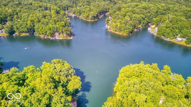 7254 Halibut Drive, Nineveh, IN 46164