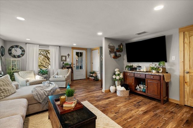 681 Briggs Boulevard, East Tawakoni, TX 75472