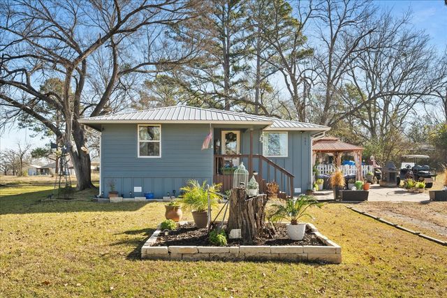 681 Briggs Boulevard, East Tawakoni, TX 75472
