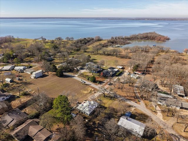 681 Briggs Boulevard, East Tawakoni, TX 75472