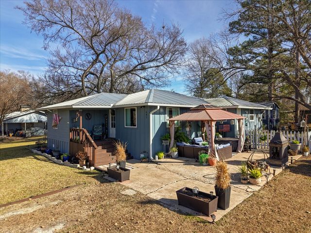 681 Briggs Boulevard, East Tawakoni, TX 75472