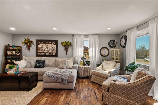 681 Briggs Boulevard, East Tawakoni, TX 75472