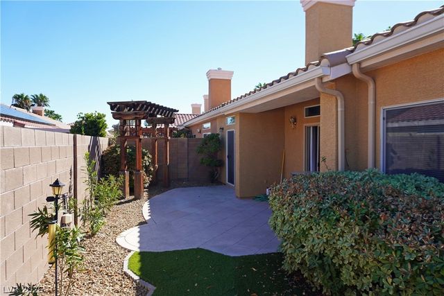 9298 Dames Rocket Place, Las Vegas, NV 89148