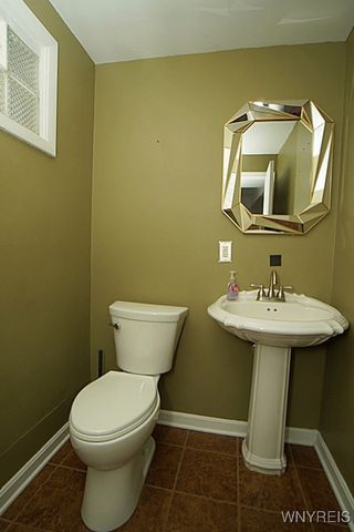 104 Donna Lea Boulevard, Amherst, NY 14221