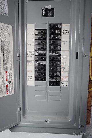 104 Donna Lea Boulevard, Amherst, NY 14221