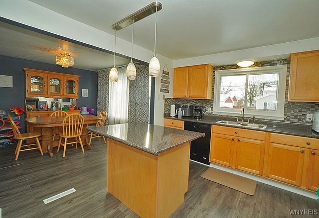 104 Donna Lea Boulevard, Amherst, NY 14221