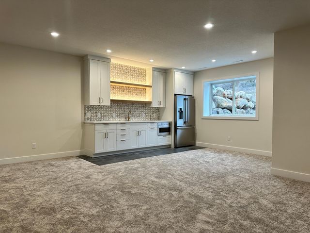 1713 Boelter Estates Drive NW, Rochester, MN 55901