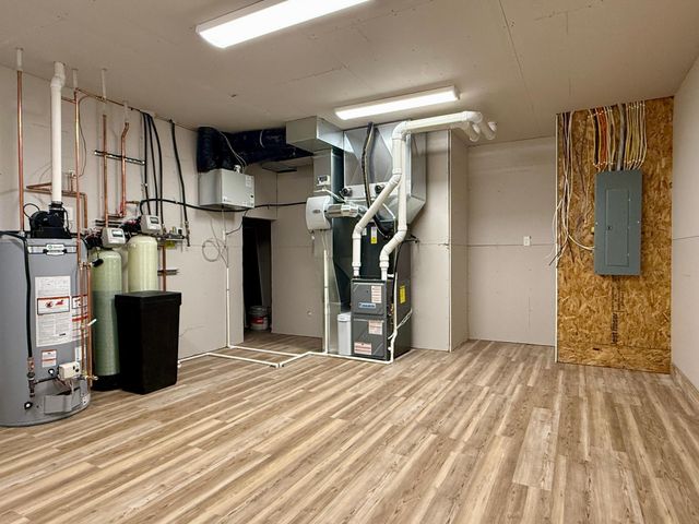 1713 Boelter Estates Drive NW, Rochester, MN 55901