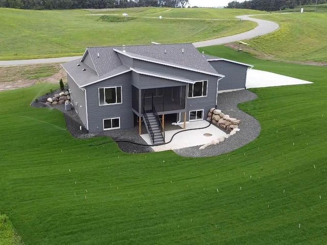 1713 Boelter Estates Drive NW, Rochester, MN 55901