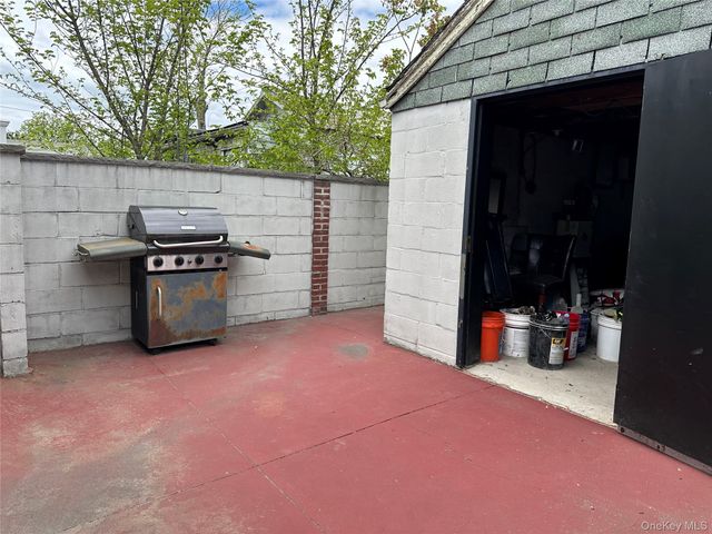 64-73 59th Avenue, Maspeth, NY 11378