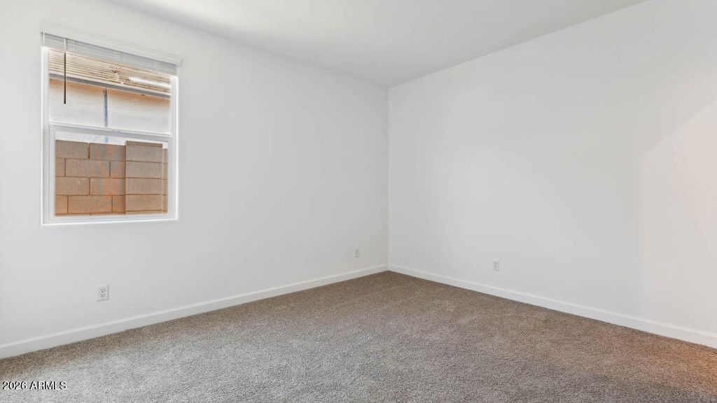 Image 11 of property listing at 1573 E GLAZIER Drive E, Casa Grande, AZ 85122