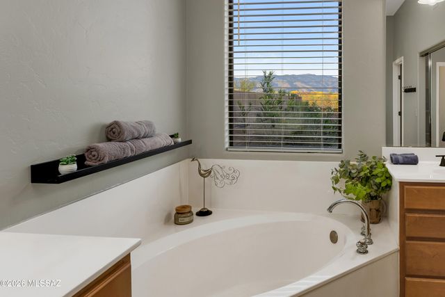 9925 S Placita De La Bondad, Vail, AZ 85641