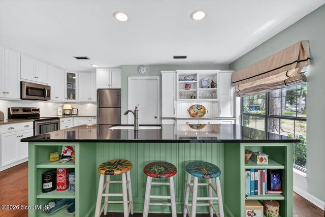 16 Bay Tree Court, St. Simons Island, GA 31522