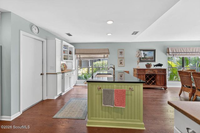 16 Bay Tree Court, St. Simons Island, GA 31522