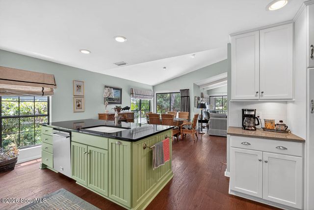 16 Bay Tree Court, St. Simons Island, GA 31522