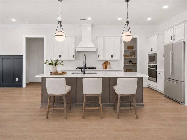208 Knollwood Bend, Canton, GA 30115