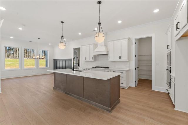 208 Knollwood Bend, Canton, GA 30115