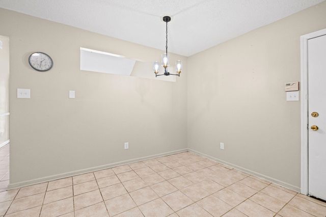 2515 PARKVIEW DR, Memphis, TN 38128