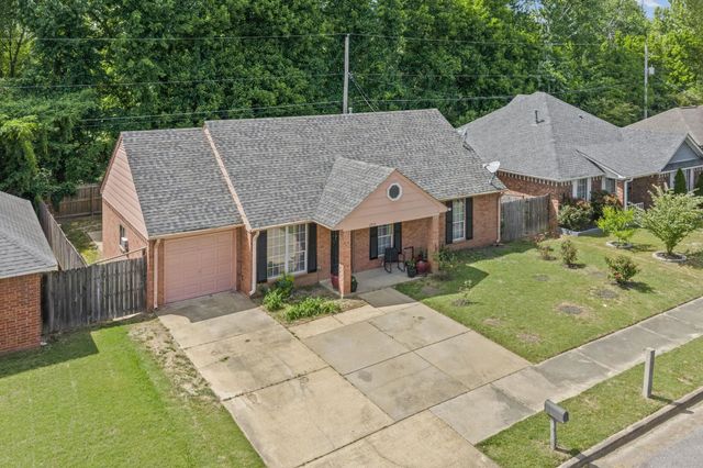 2515 PARKVIEW DR, Memphis, TN 38128