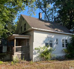 1206 N 14TH Street, Springfield, IL 62702