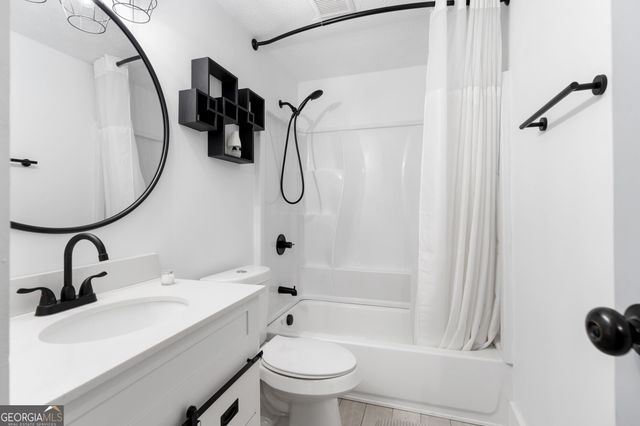 6940 Cainwood Drive, South Fulton, GA 30349