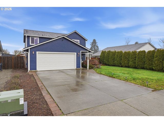 242 ADAMS Dr, Kelso, WA 98626