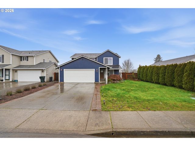 242 ADAMS Dr, Kelso, WA 98626
