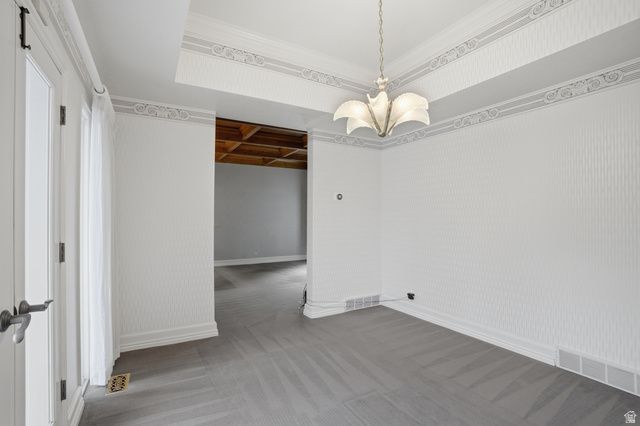 10 LA MONTAGNE LN, Sandy, UT 84092