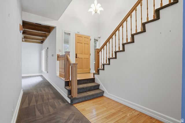 10 LA MONTAGNE LN, Sandy, UT 84092