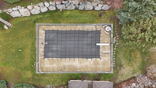 10 LA MONTAGNE LN, Sandy, UT 84092