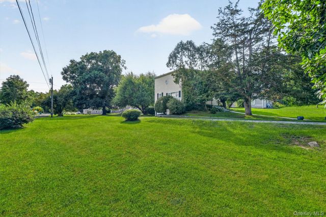 295 Baxtertown Road, Fishkill, NY 12524