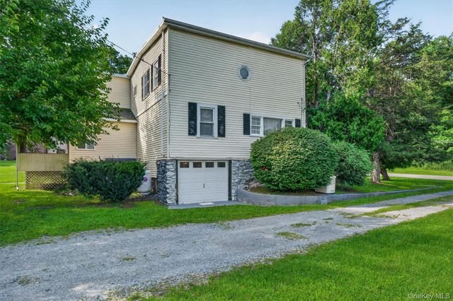 295 Baxtertown Road, Fishkill, NY 12524