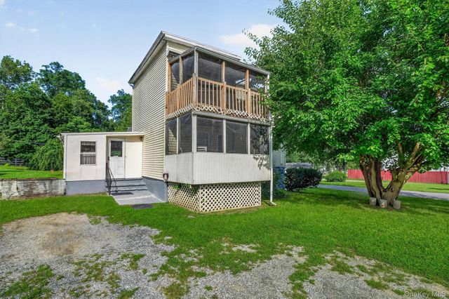 295 Baxtertown Road, Fishkill, NY 12524