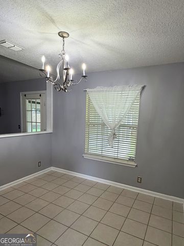 143 Lake Jordan Boulevard, Kingsland, GA 31548