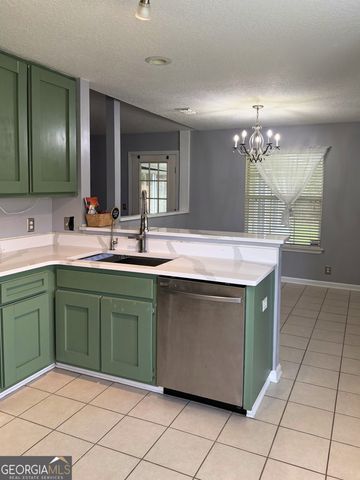 143 Lake Jordan Boulevard, Kingsland, GA 31548