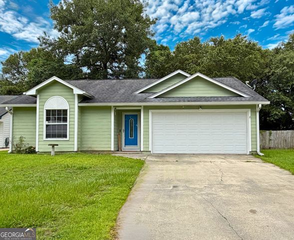143 Lake Jordan Boulevard, Kingsland, GA 31548
