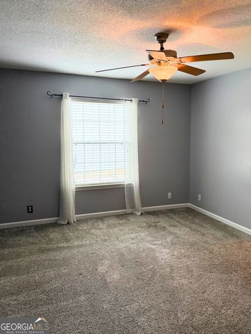 143 Lake Jordan Boulevard, Kingsland, GA 31548
