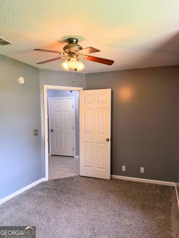 143 Lake Jordan Boulevard, Kingsland, GA 31548