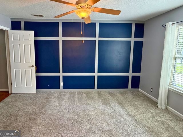 143 Lake Jordan Boulevard, Kingsland, GA 31548