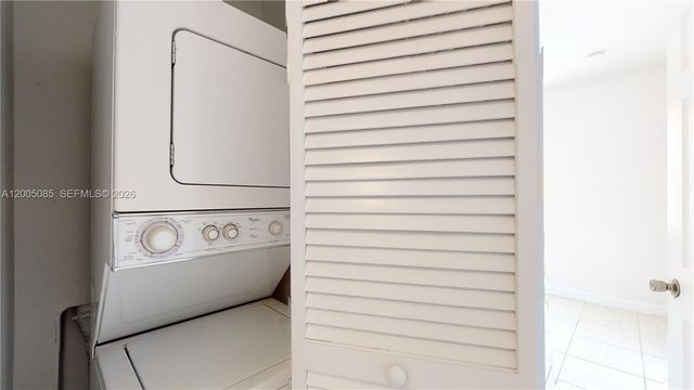 2929 SE 2nd St 7, Homestead, FL 33033